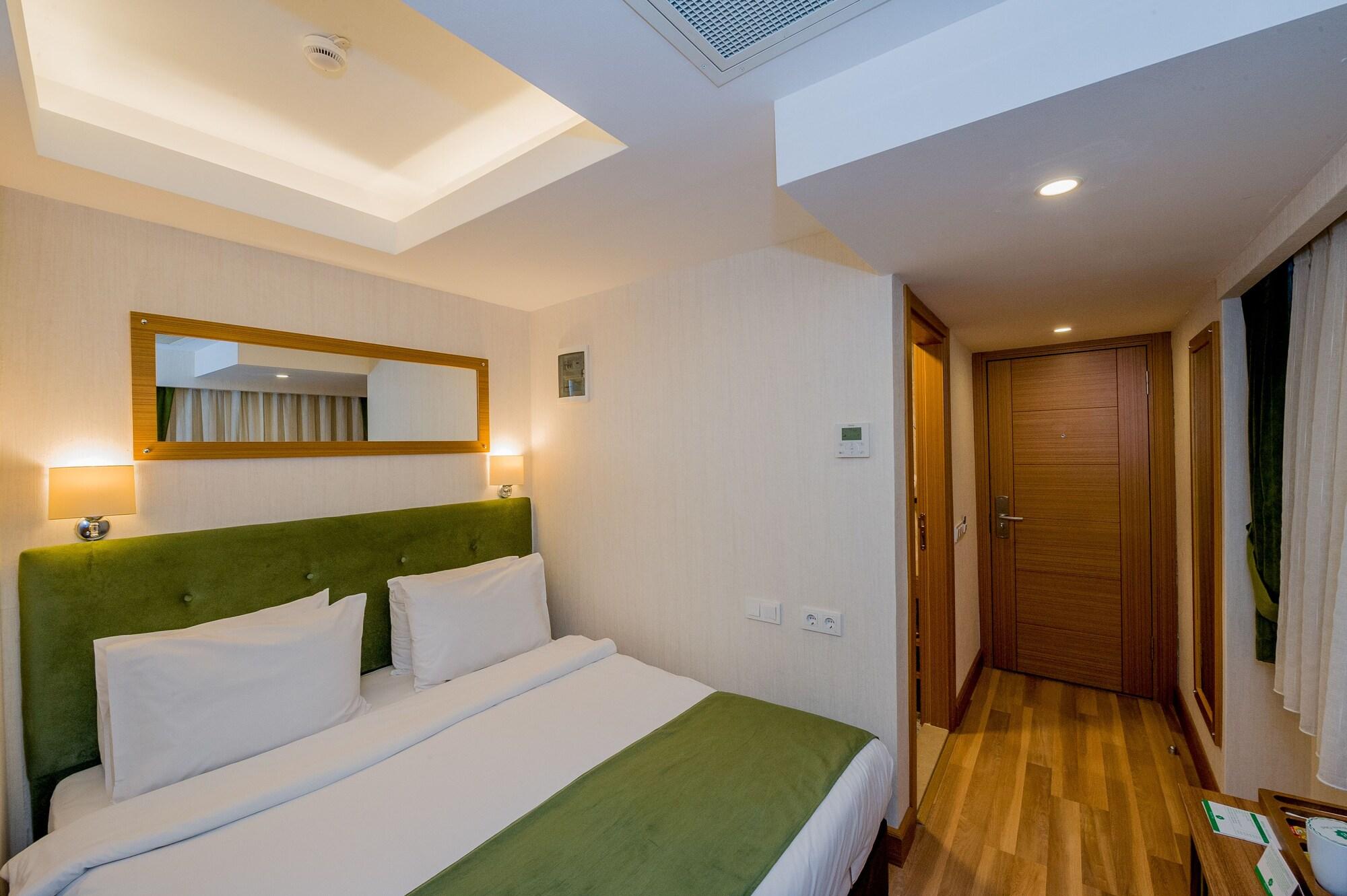 Bizim Hotel Istanbul Exterior photo