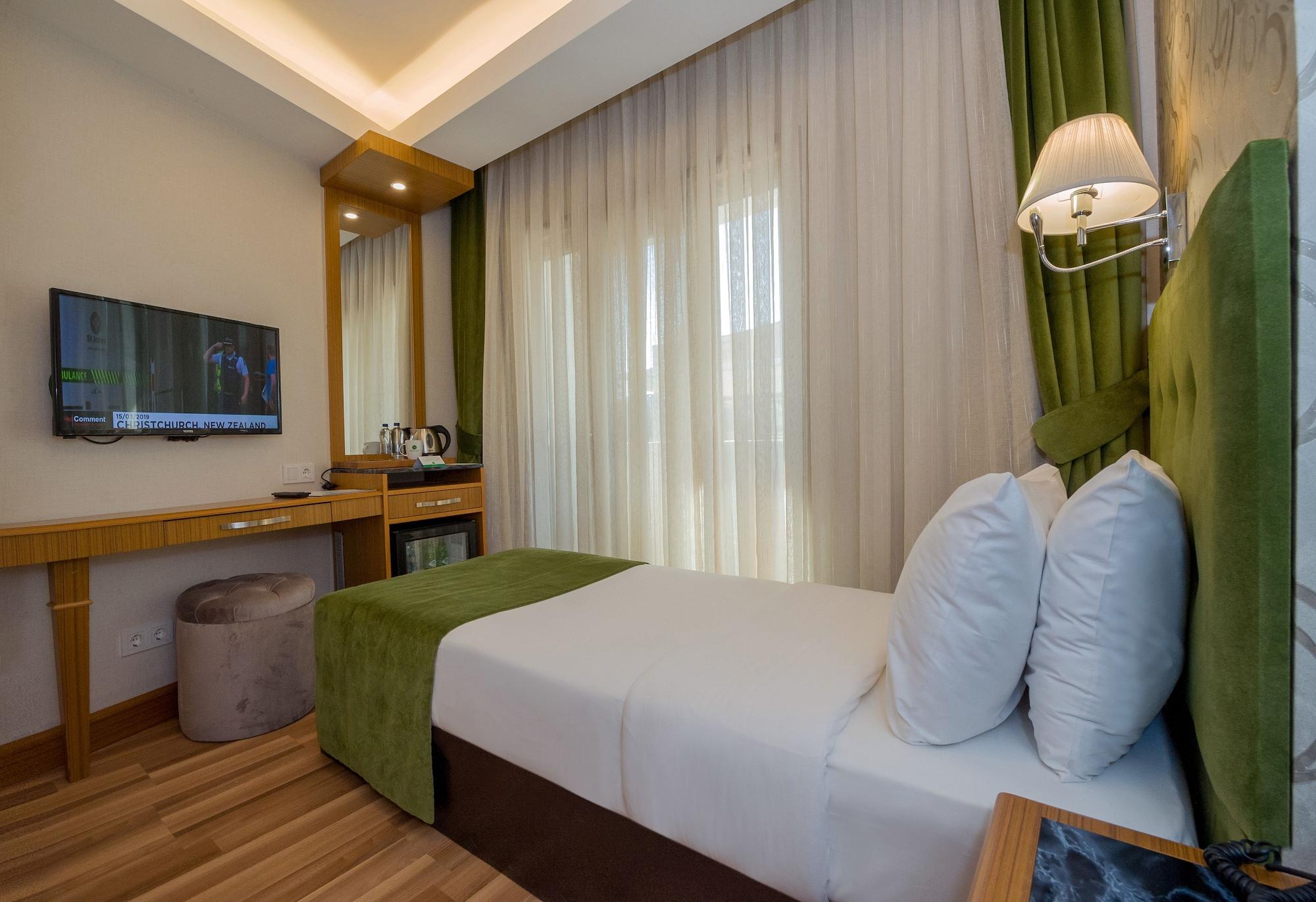 Bizim Hotel Istanbul Exterior photo