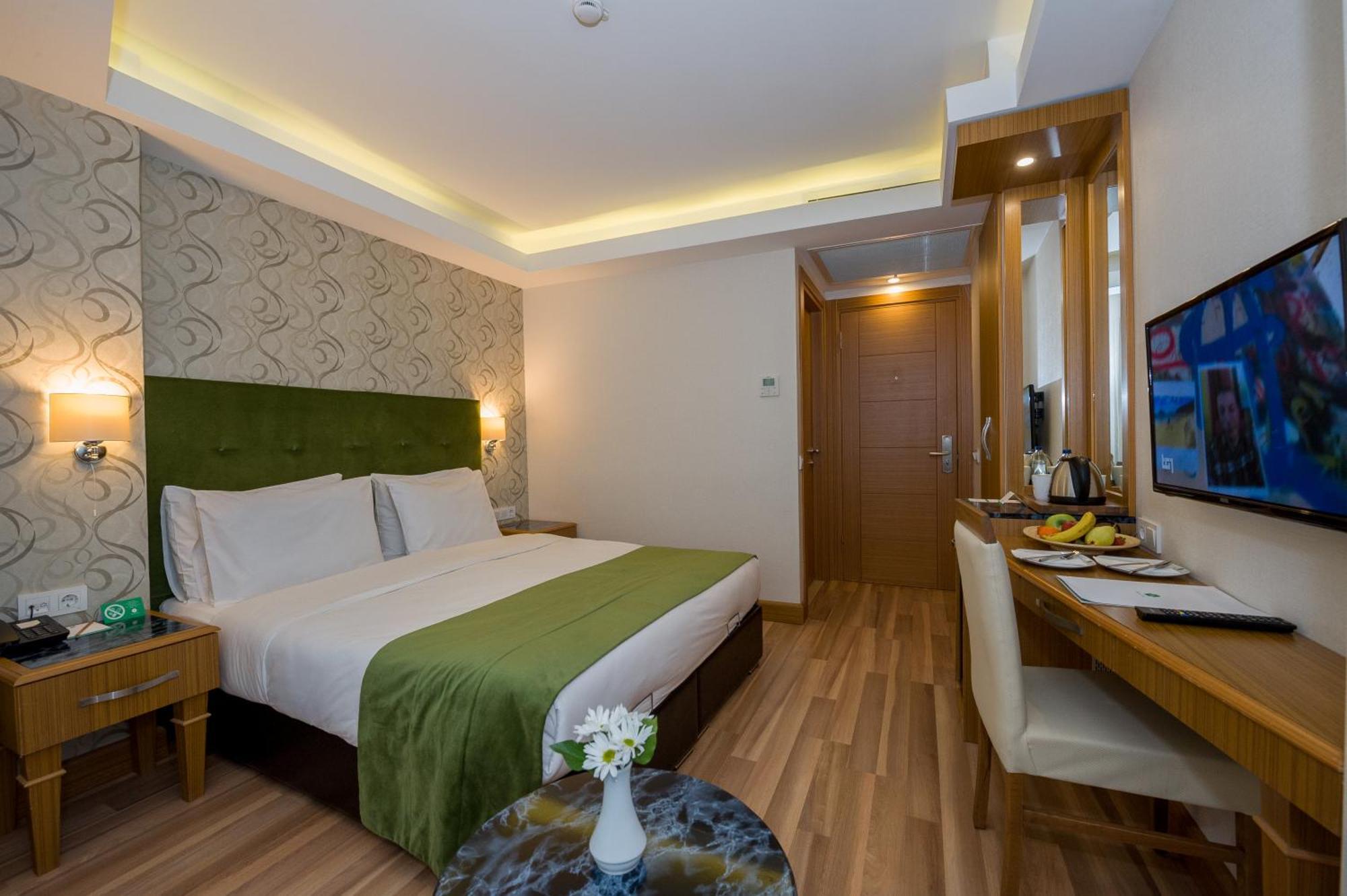 Bizim Hotel Istanbul Exterior photo