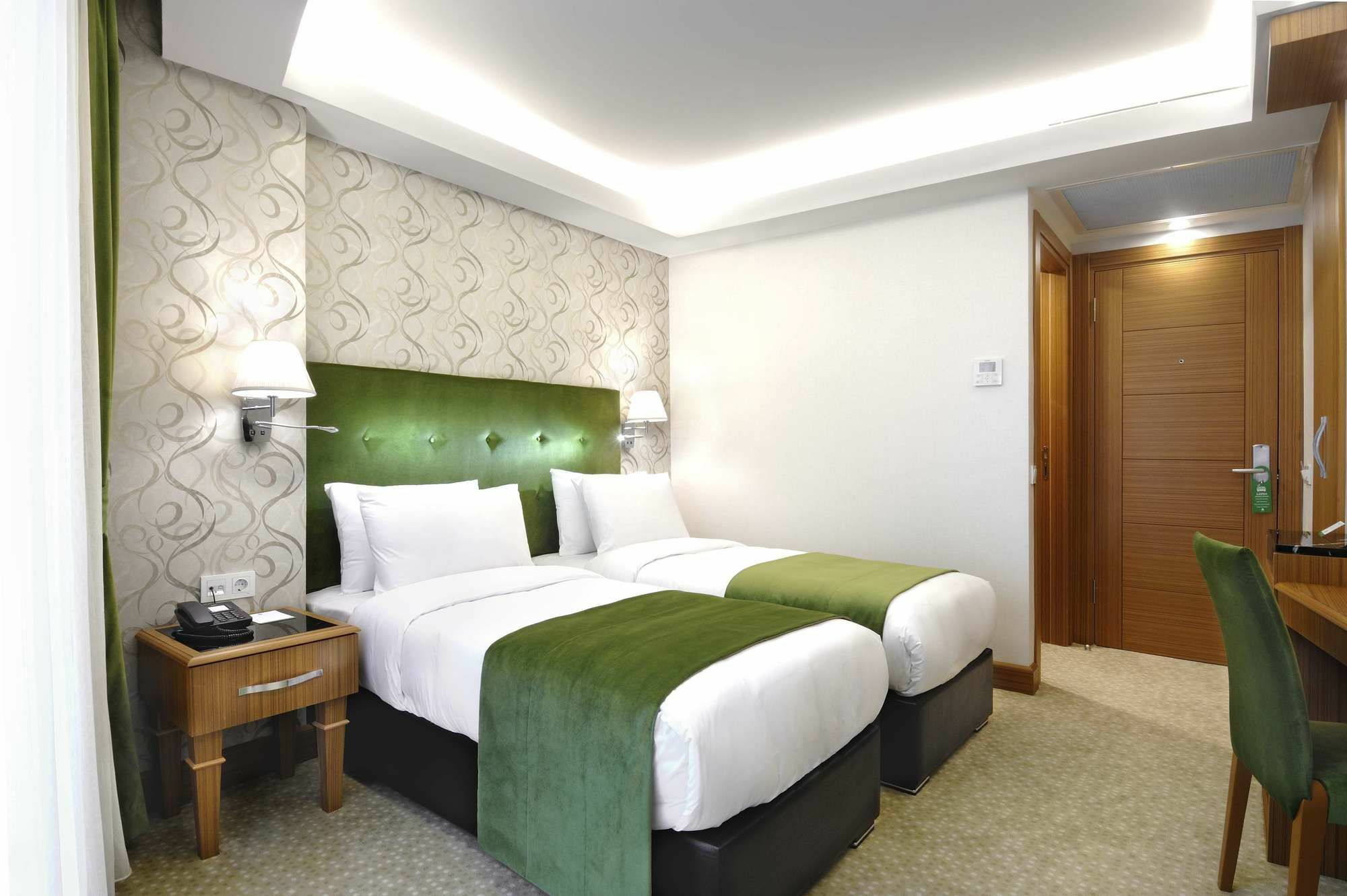 Bizim Hotel Istanbul Exterior photo