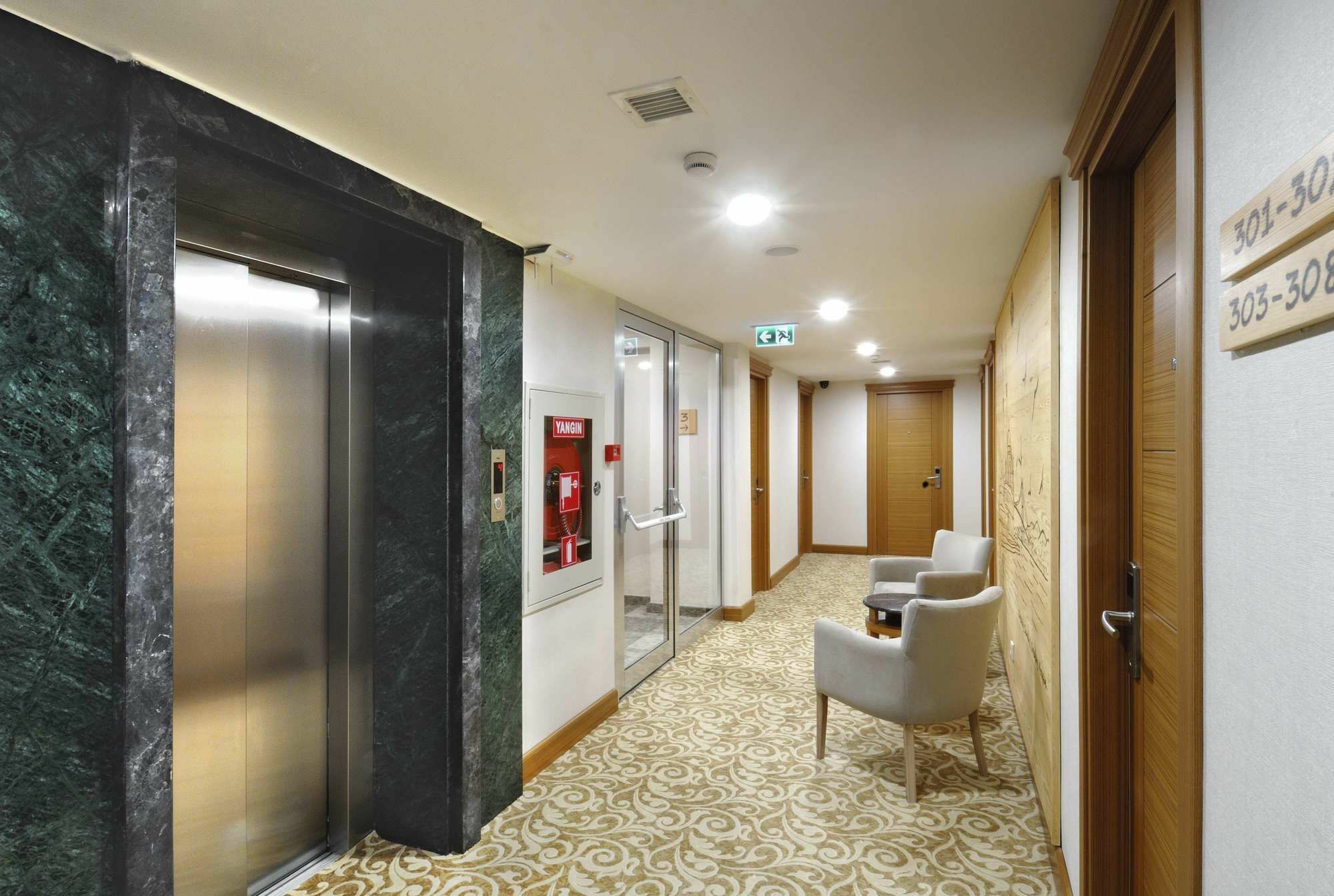 Bizim Hotel Istanbul Exterior photo